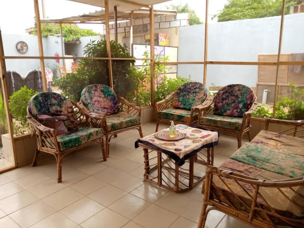 Villa Tenko Ouagadougou Buitenkant foto