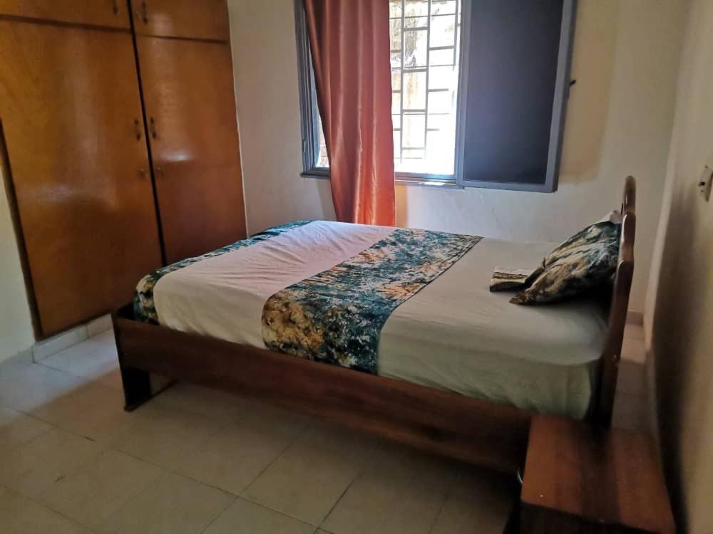 Villa Tenko Ouagadougou Buitenkant foto