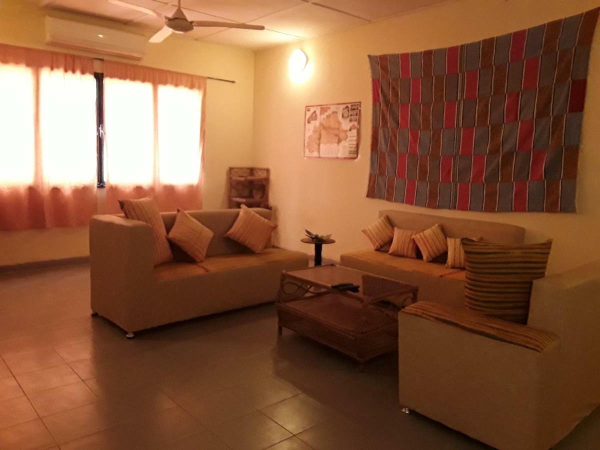 Villa Tenko Ouagadougou Buitenkant foto