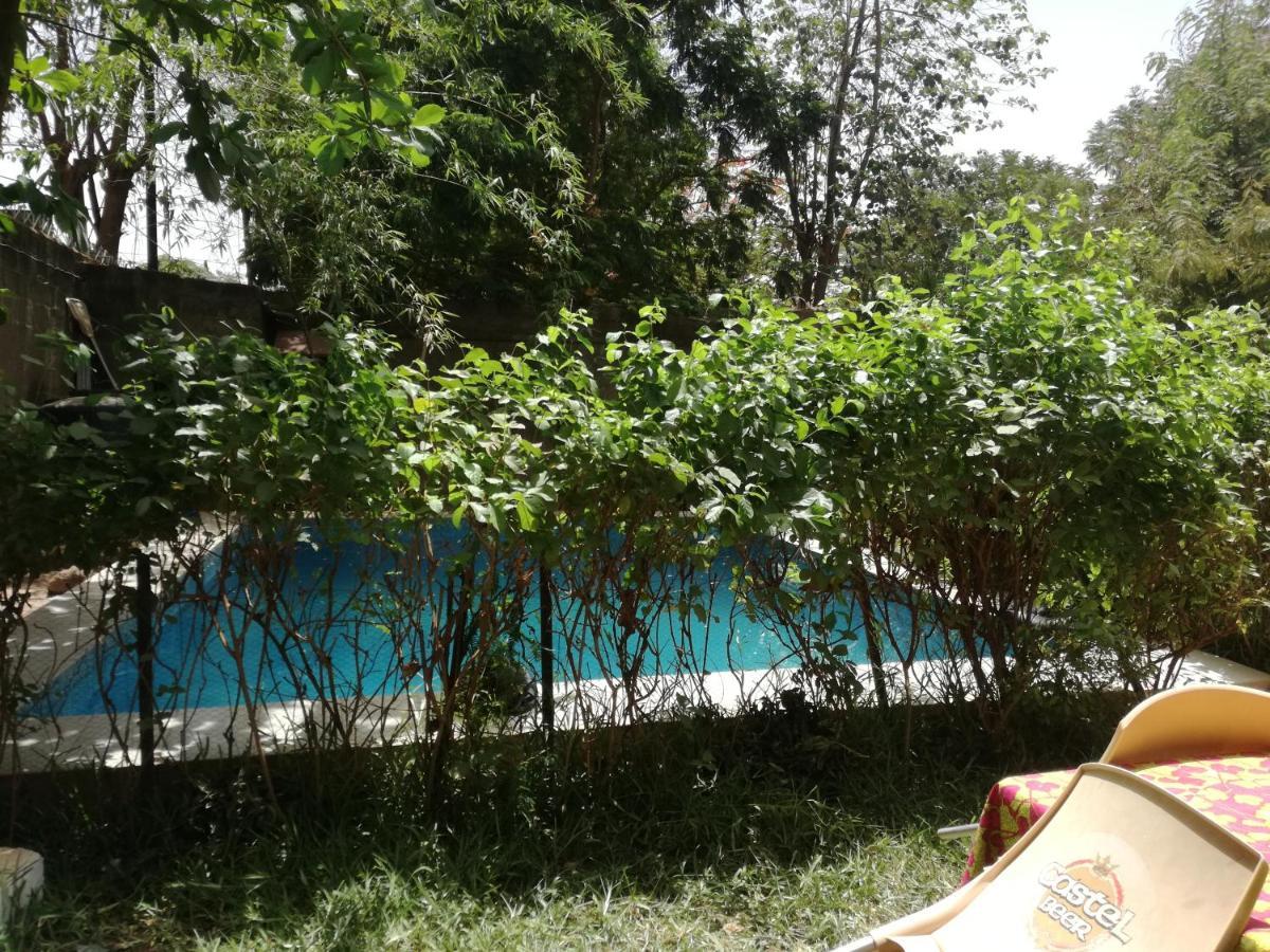 Villa Tenko Ouagadougou Buitenkant foto